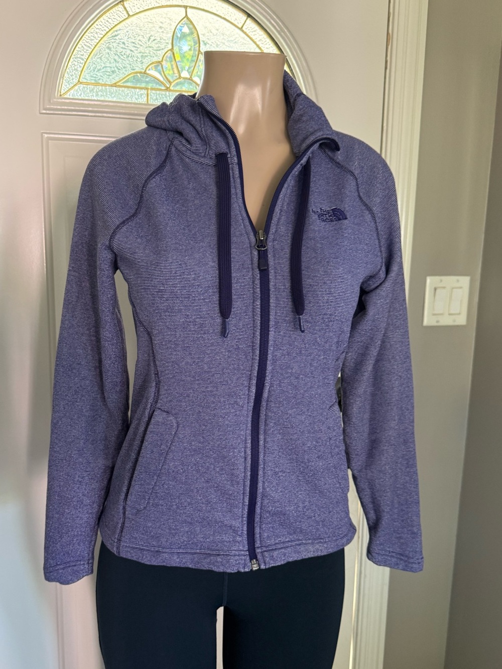 The North Face Women's Purple Full-Zip Hooded Jacket size small